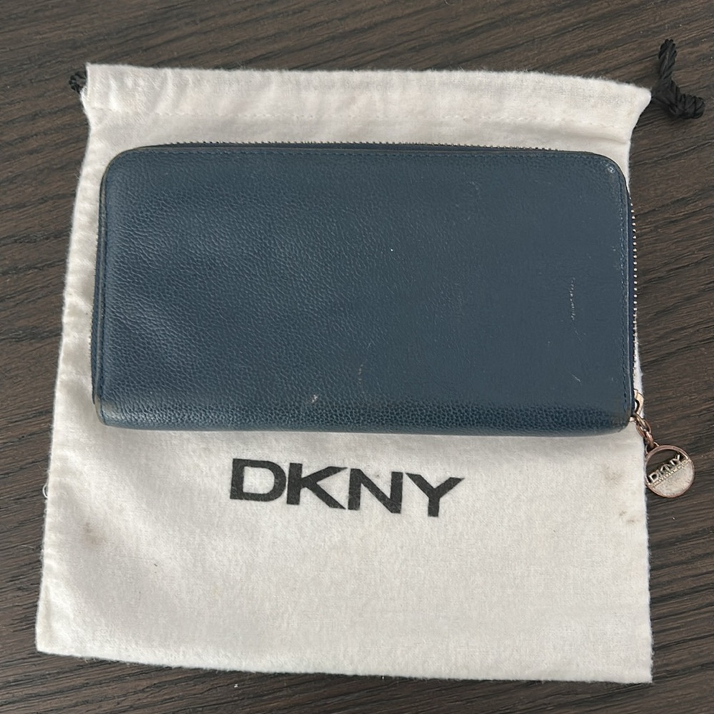 Wallet - Picture 4 of 6